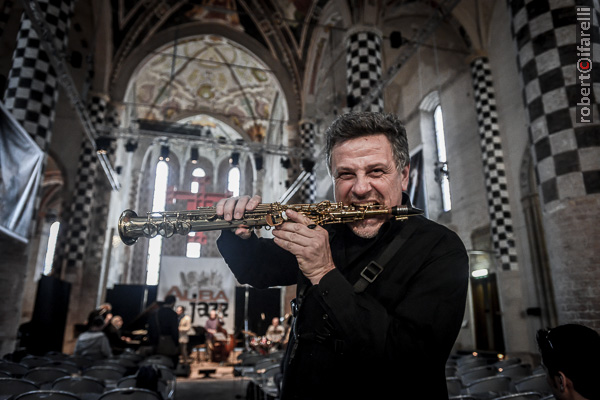 Tino Tracanna sa saksofonom